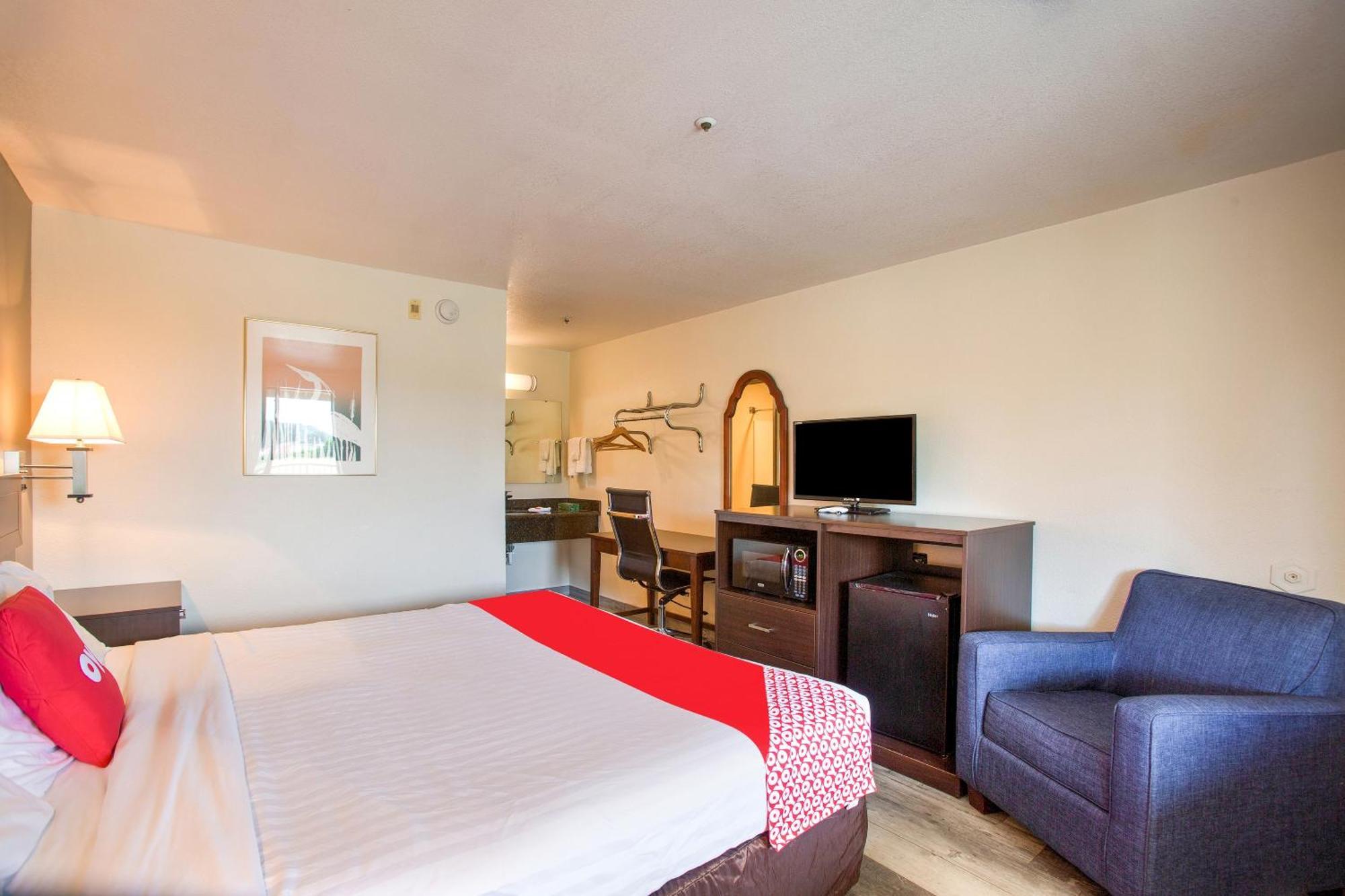 Oyo Woodland Hotel And Suites ภายนอก รูปภาพ
