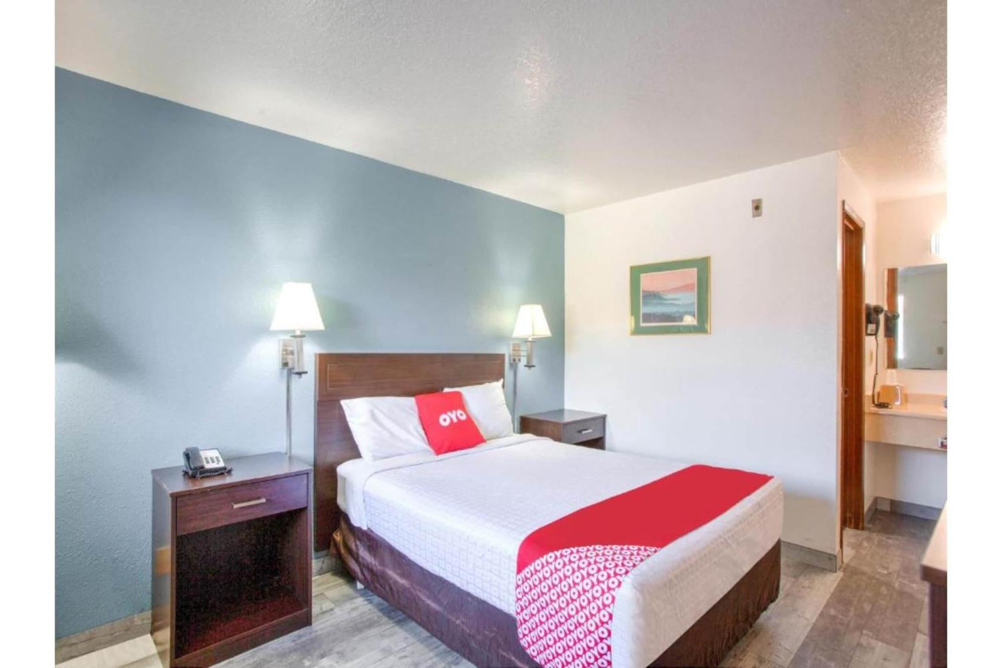 Oyo Woodland Hotel And Suites ภายนอก รูปภาพ