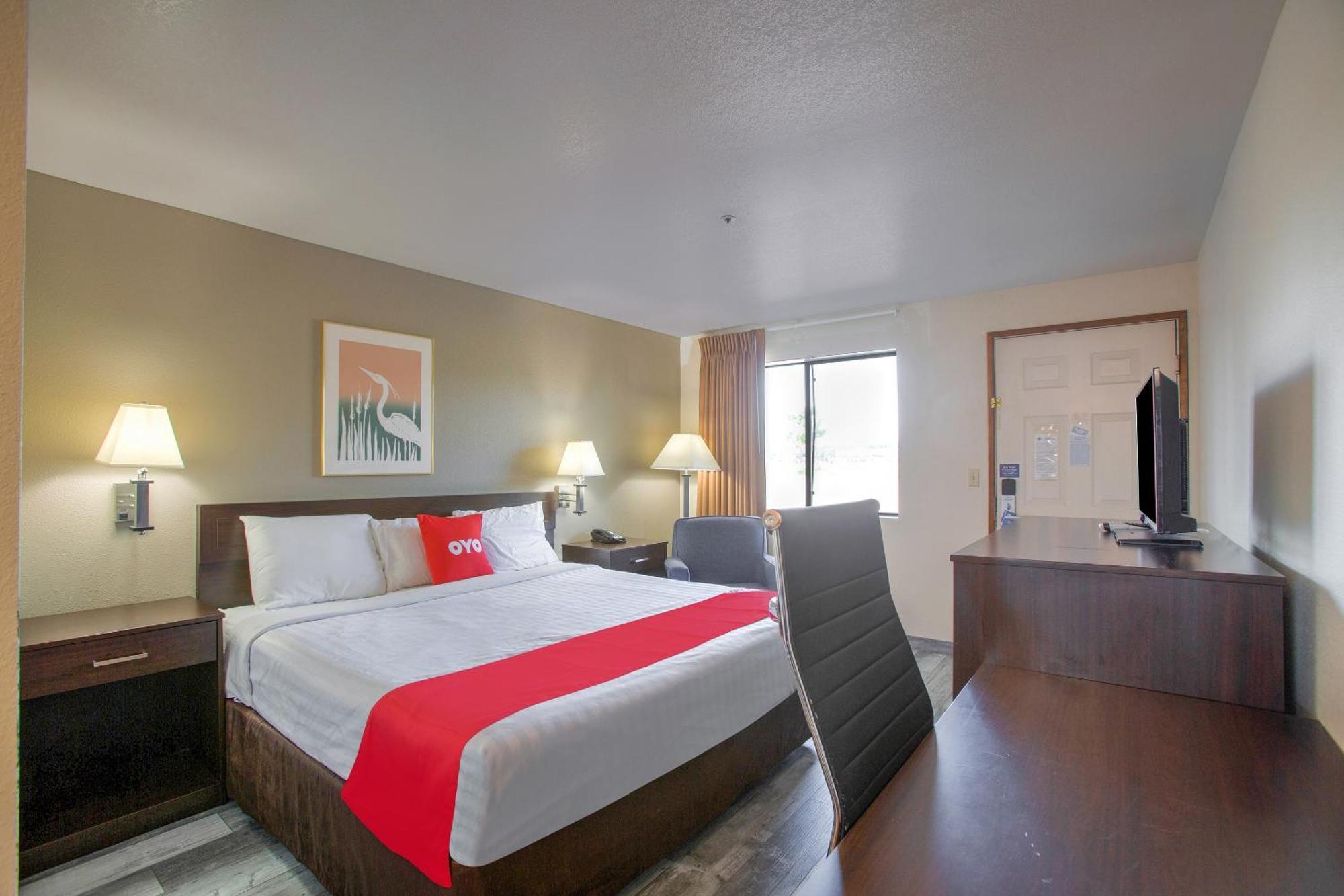 Oyo Woodland Hotel And Suites ภายนอก รูปภาพ